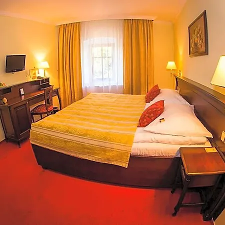 Hotell U Krale 3*