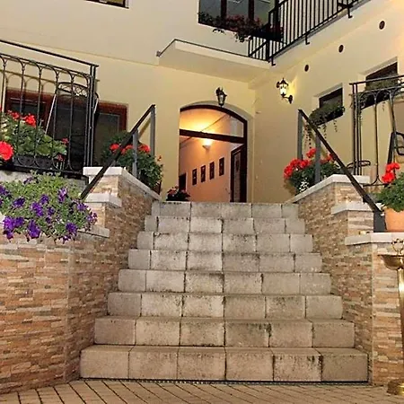 Hotell U Krale 3*