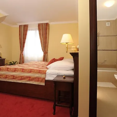 Hotell U Krale 3*